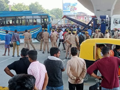 Road Accident in mirzapur Bus and truck collided on Airport Road many passengers injured