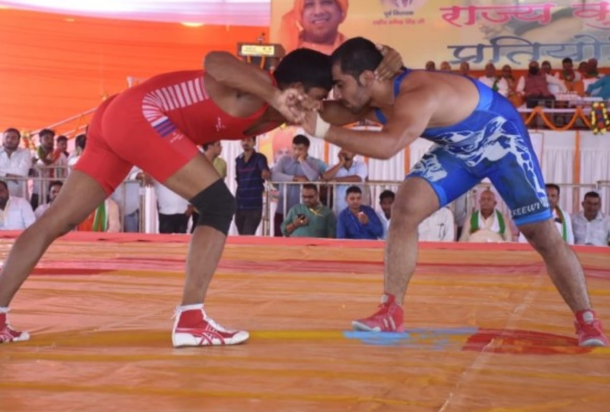 Meerut wrestlers dominate first day of senior state wrestling in Gorakhpur