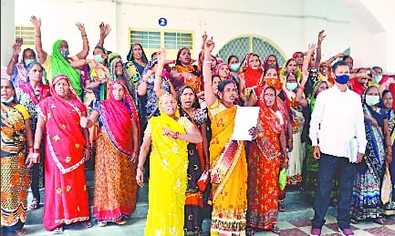 Cooks got 4.06 crores for honorarium payment