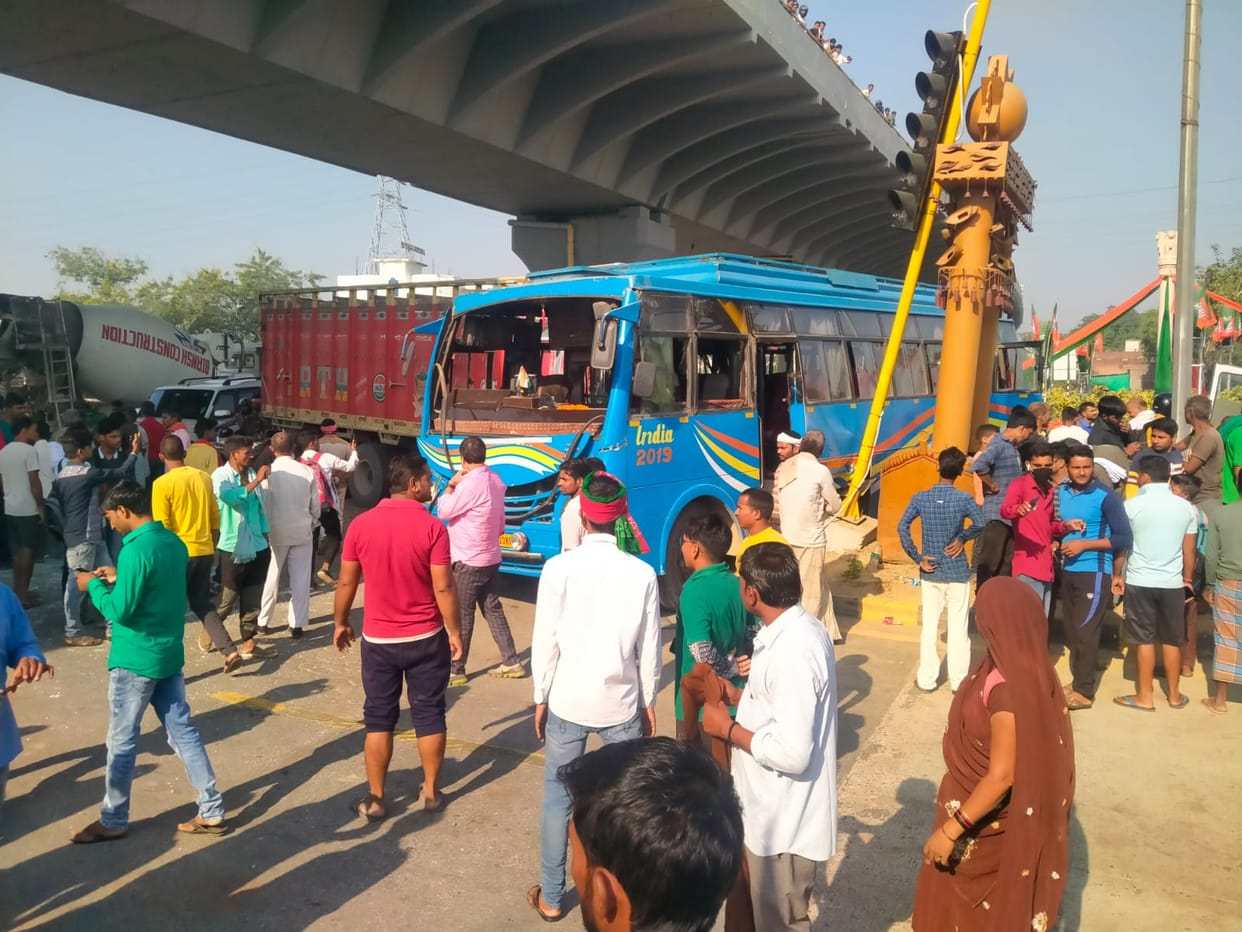 Road Accident in mirzapur Bus and truck collided on Airport Road many passengers injured