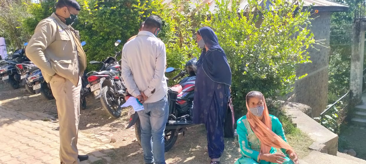Woman injured in leopard attack, who went to cut grass with Samadhan