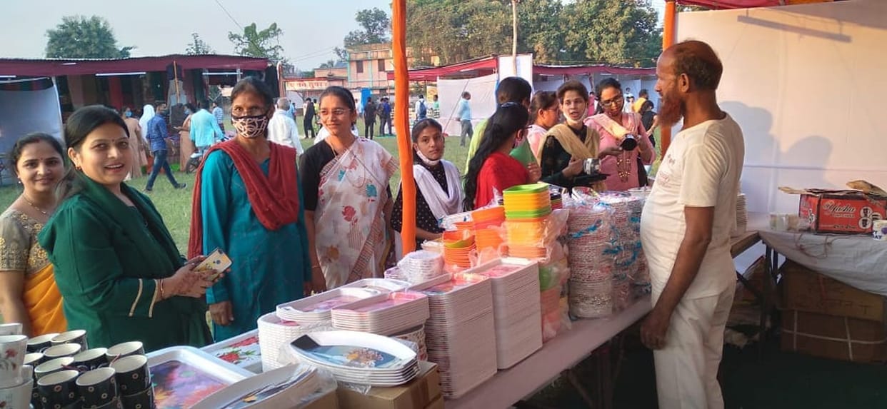 People's faces blossomed by buying stuff at one place