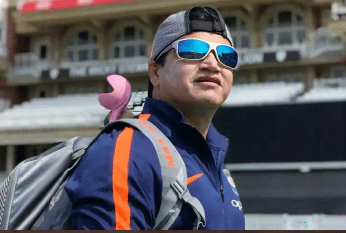 Former first class cricketer abhay sharma appiles for the post of fielding job of Indian cricket team