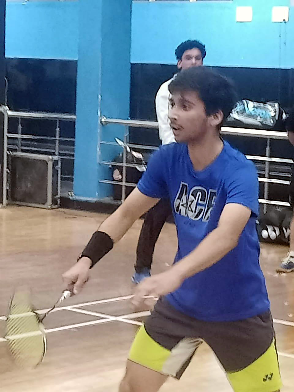 Vishu, Shivansh, Shivam, Sanyam, Molly, Aditi won in badminton
