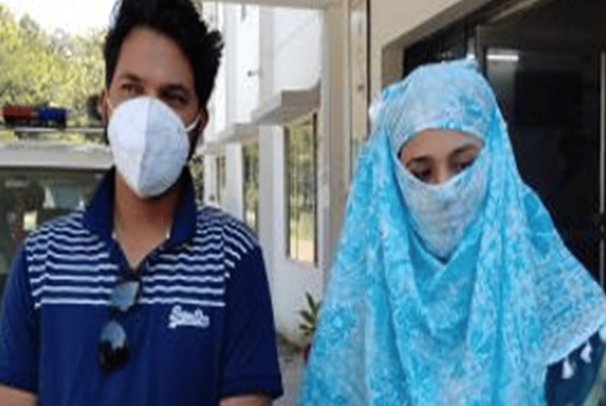 Father became so angry with the love marriage that after cutting daughter's hair, forced her to purify from the river Narmada