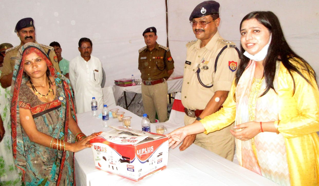 Respect for the women of Dhanupura
