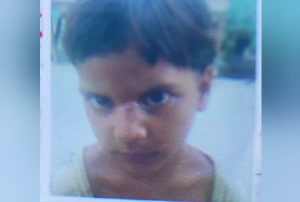 Aligarh The body of girl drowned in the river five days ago in Gadiyavali village found