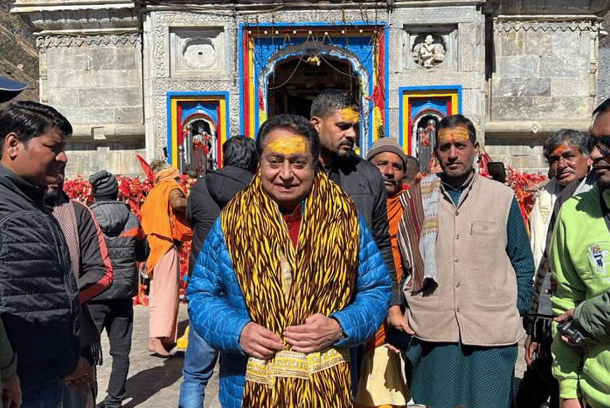 In Baba's shelter: Kamal Nath visited Kedarnath a day before the by-elections