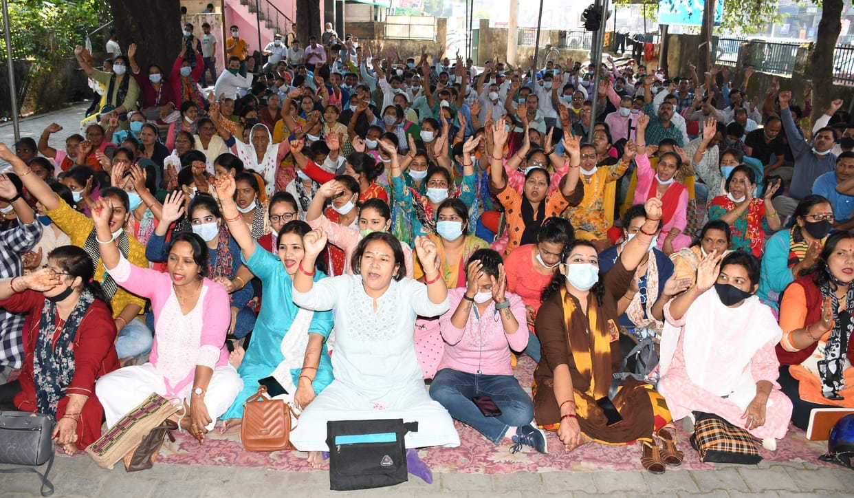 'Fulfill the demand only then you will rise from the dharna'