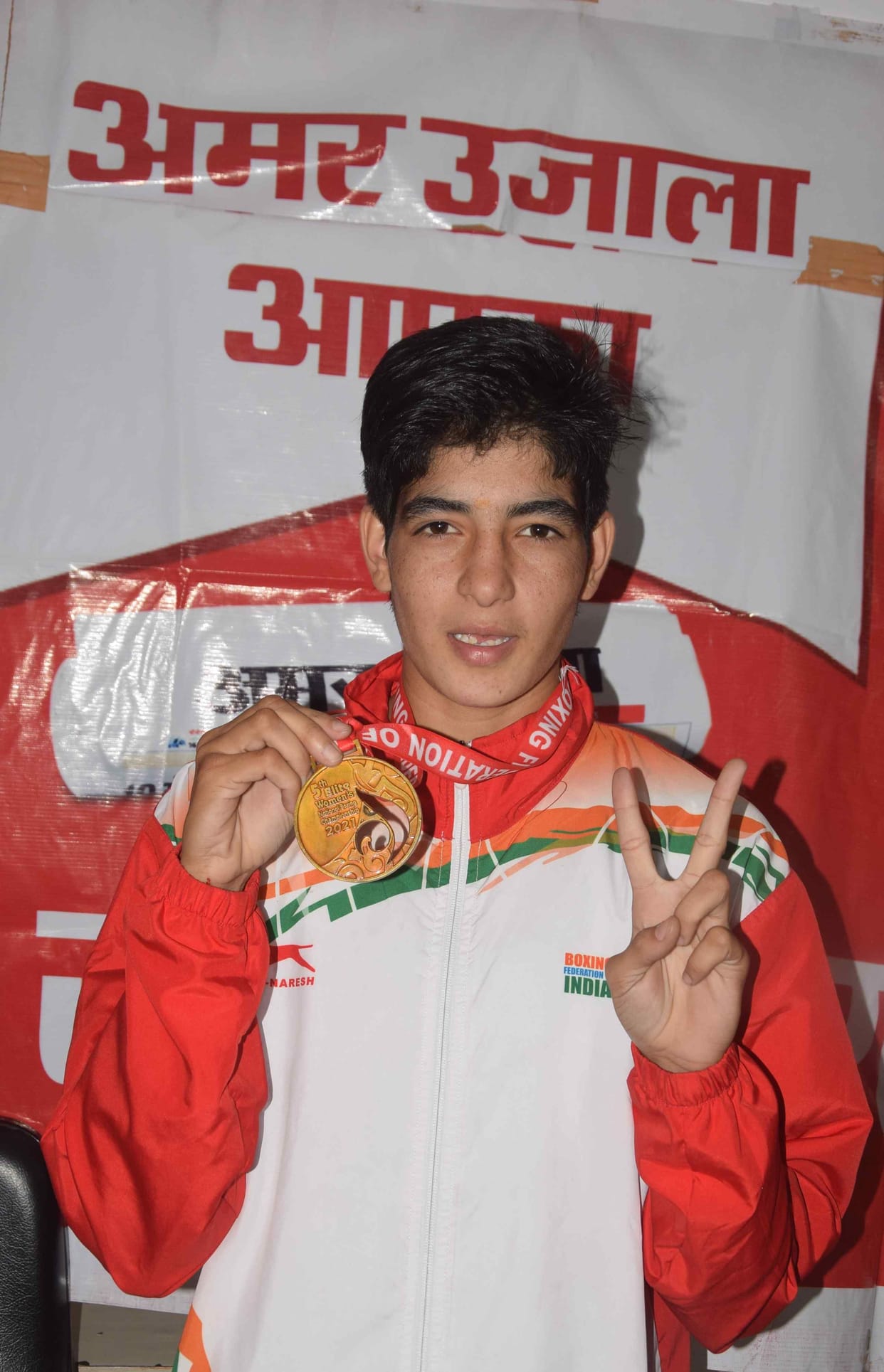 Praveen calms down critics and taunts with 'Golden Punch'