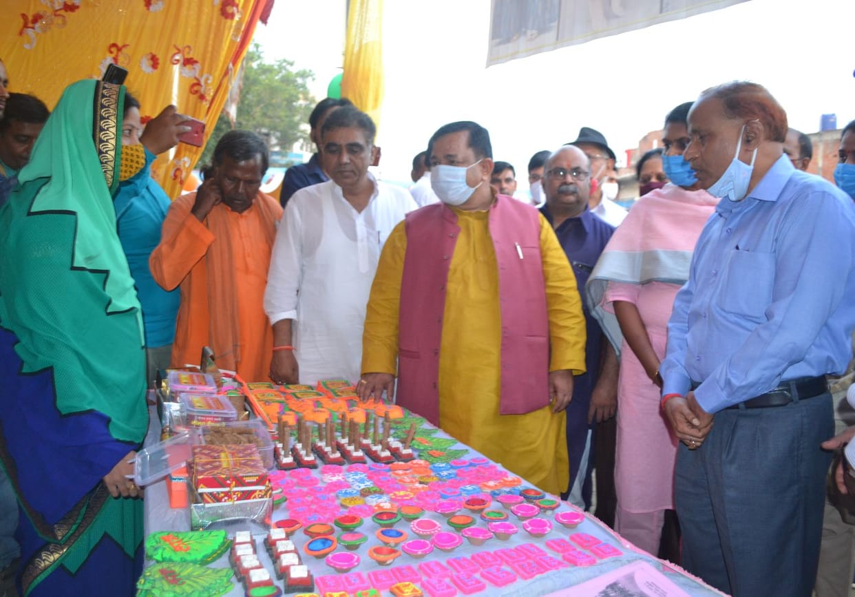 Diwali fair started to give employment to the poor
