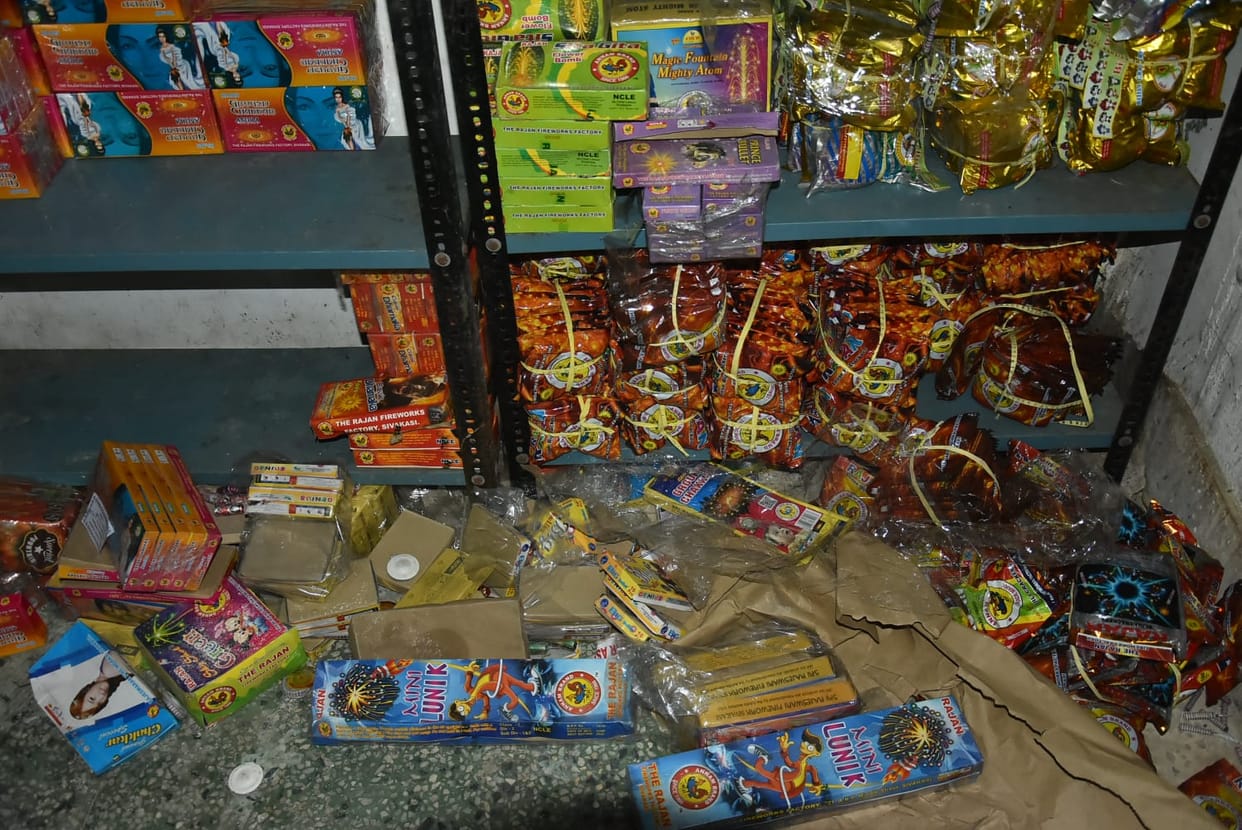 Illegal firecrackers worth one million caught in Dal Mandi