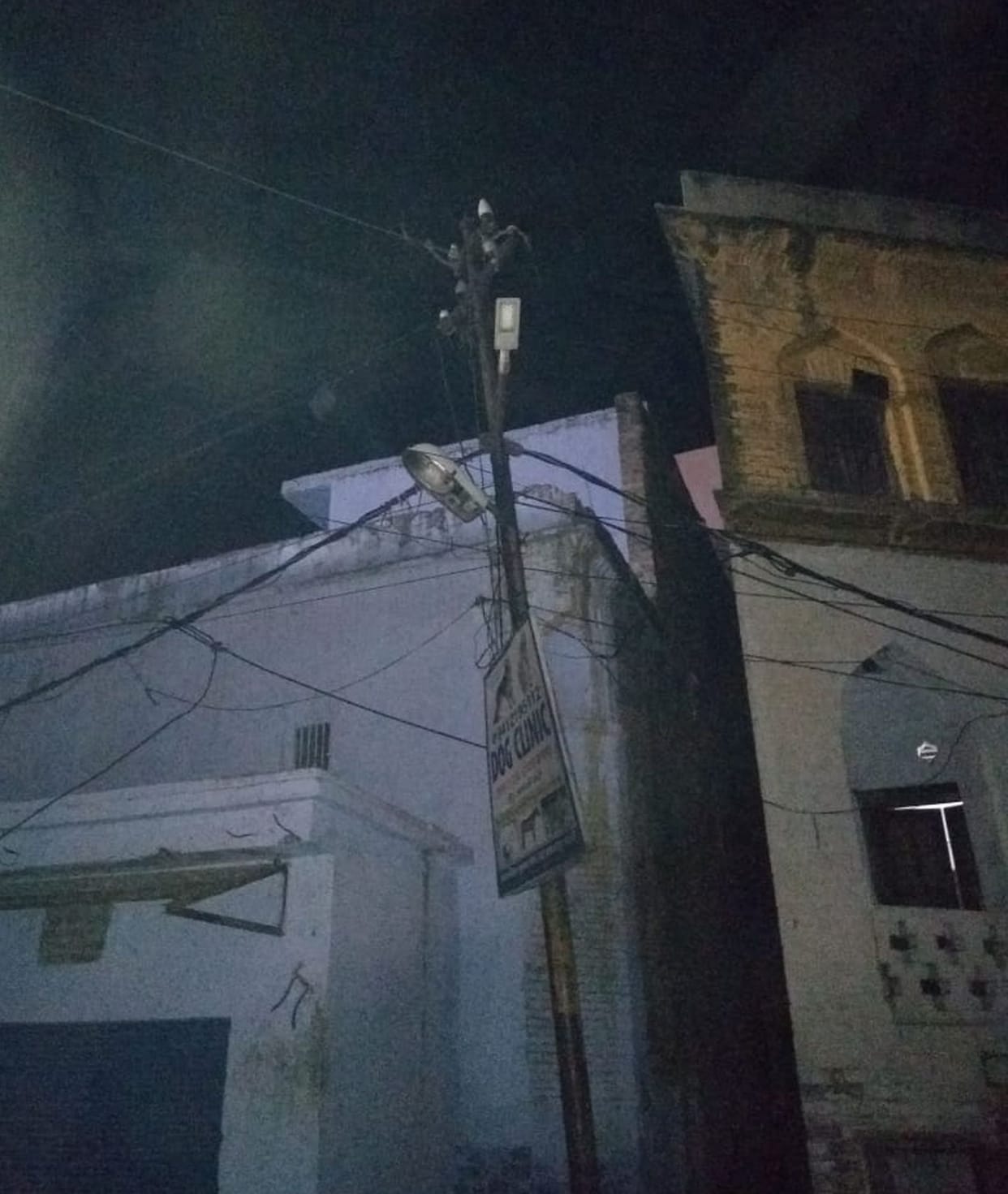 Here, in the evening, darkness spreads in the streets of the city.