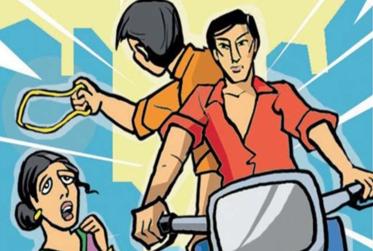 chain looted in deoria cctv caught