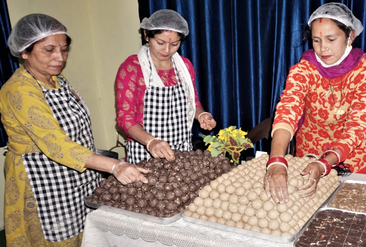 diwali 2021: this Diwali Taste maduwa aata sweets, see photos
