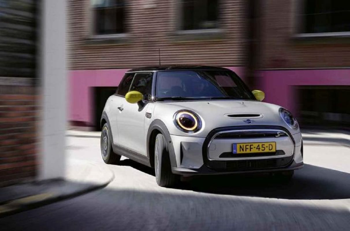 bmw new electric car mini 3 door cooper se launch in india booking start now electric vehicles in india