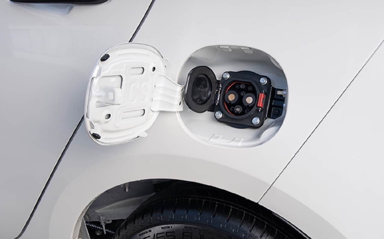 Tata Motors and BluSmart Mobility signs MoU and Tata Motors to deliver 3500 XPRES T EVs to BluSmart Mobility