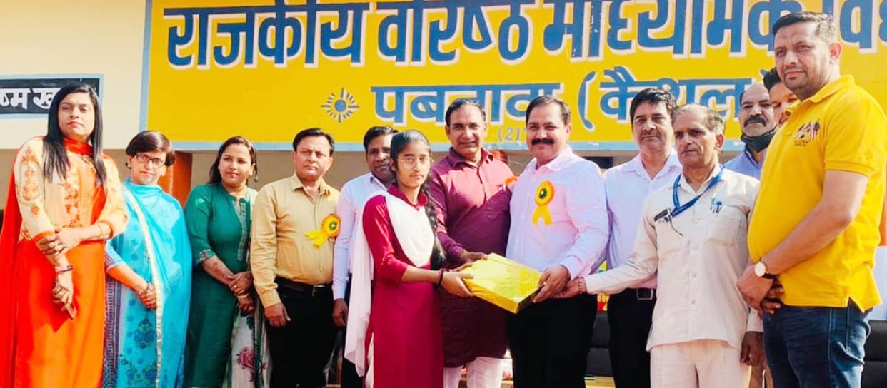 Saloni was the first in the speech competition