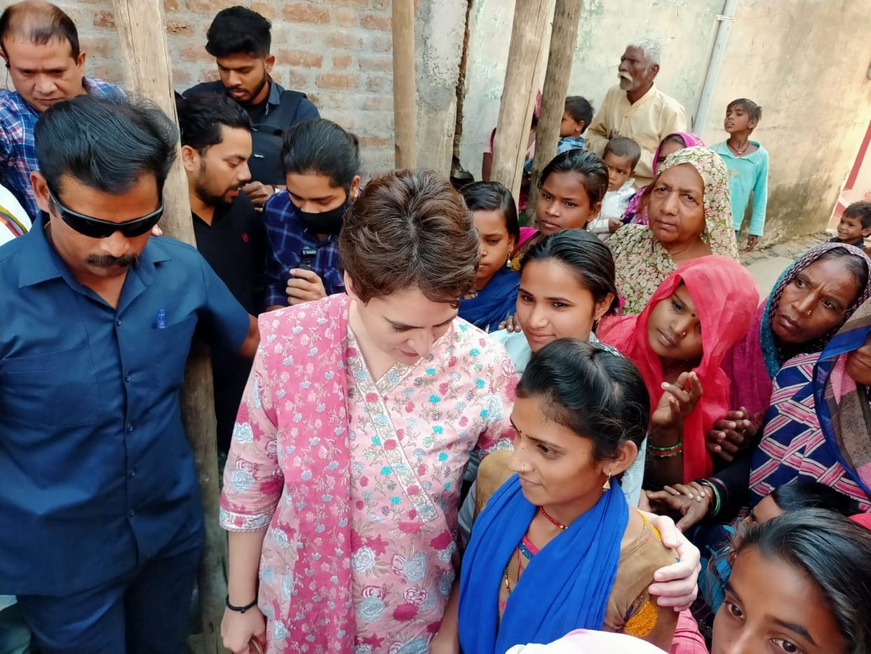 up goverment fail - priyanka