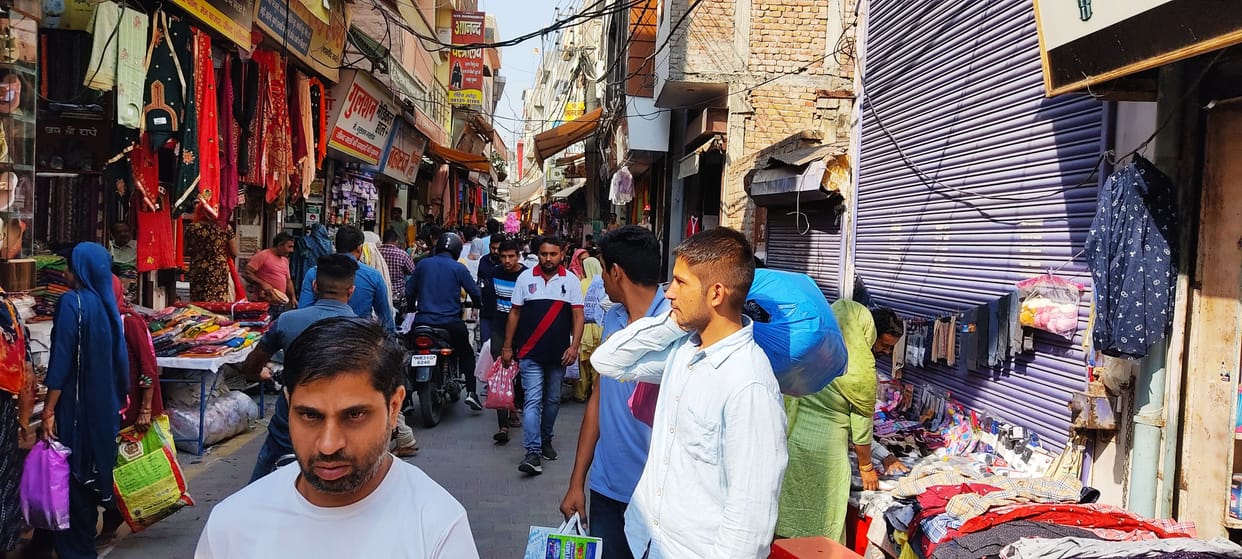 Police will keep a close watch on the people coming to the market