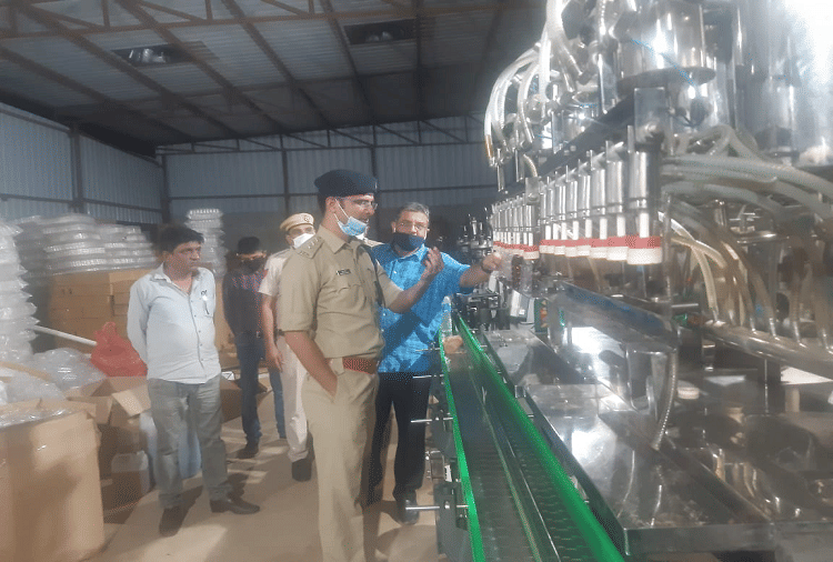 Illegal liquor factory caught in Rohtaks Meham