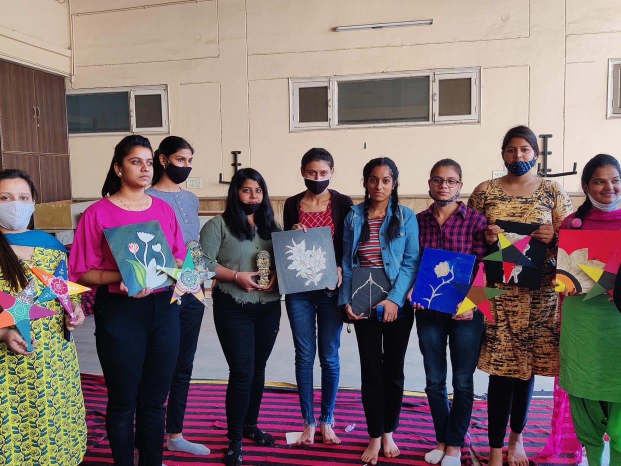 Taught to make canvas painting with POP, Yamunanagar