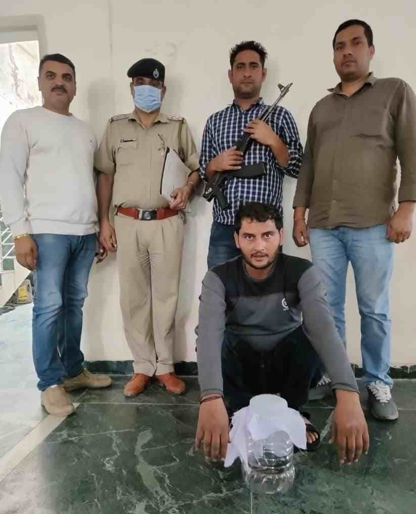 Gogi gang crook on remand absconding in Delhi murder case