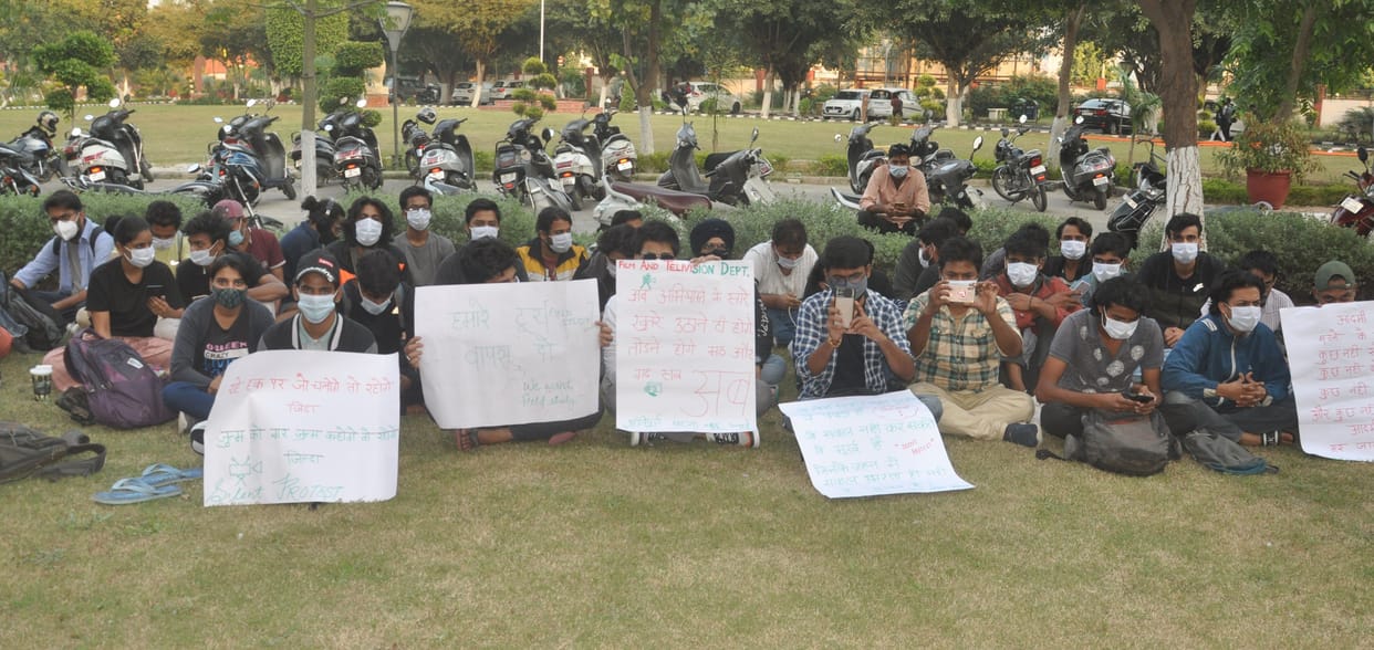 Supwa: Meeting with faculty inconclusive, students' protest continues