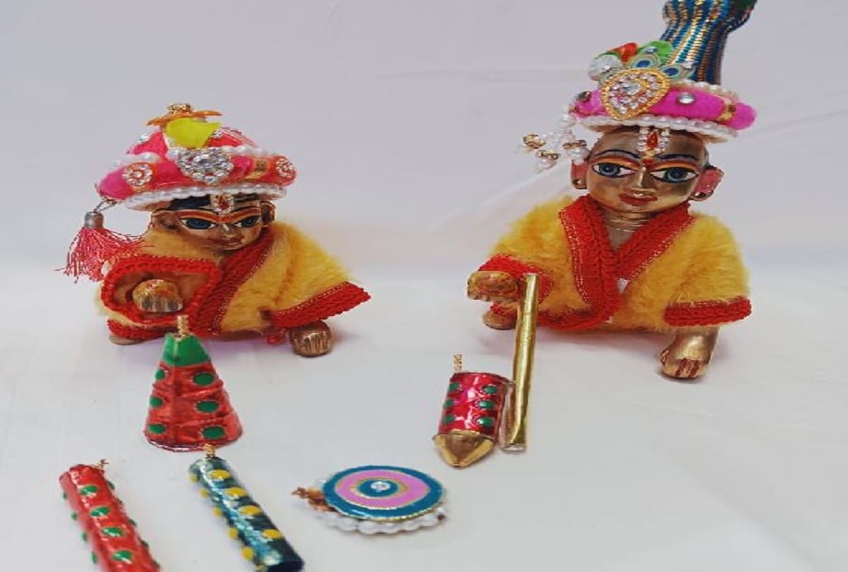 Shri Laddu Gopal Chalisa Regularly recite Laddu Gopal Chalisa to fulfilled all wishes