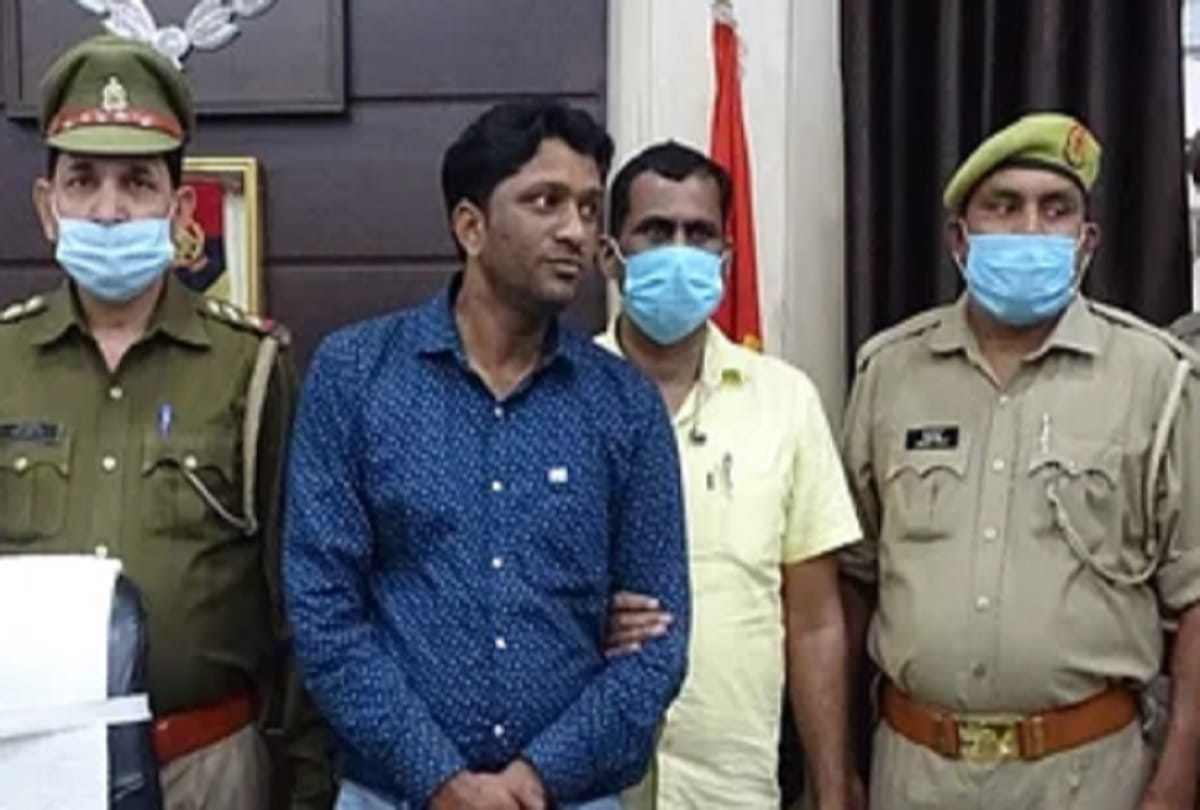 Up Bareilly Babu arrested for calling officials as minister and MP Captain Saheb Badaun MP speaking...remove the inspector