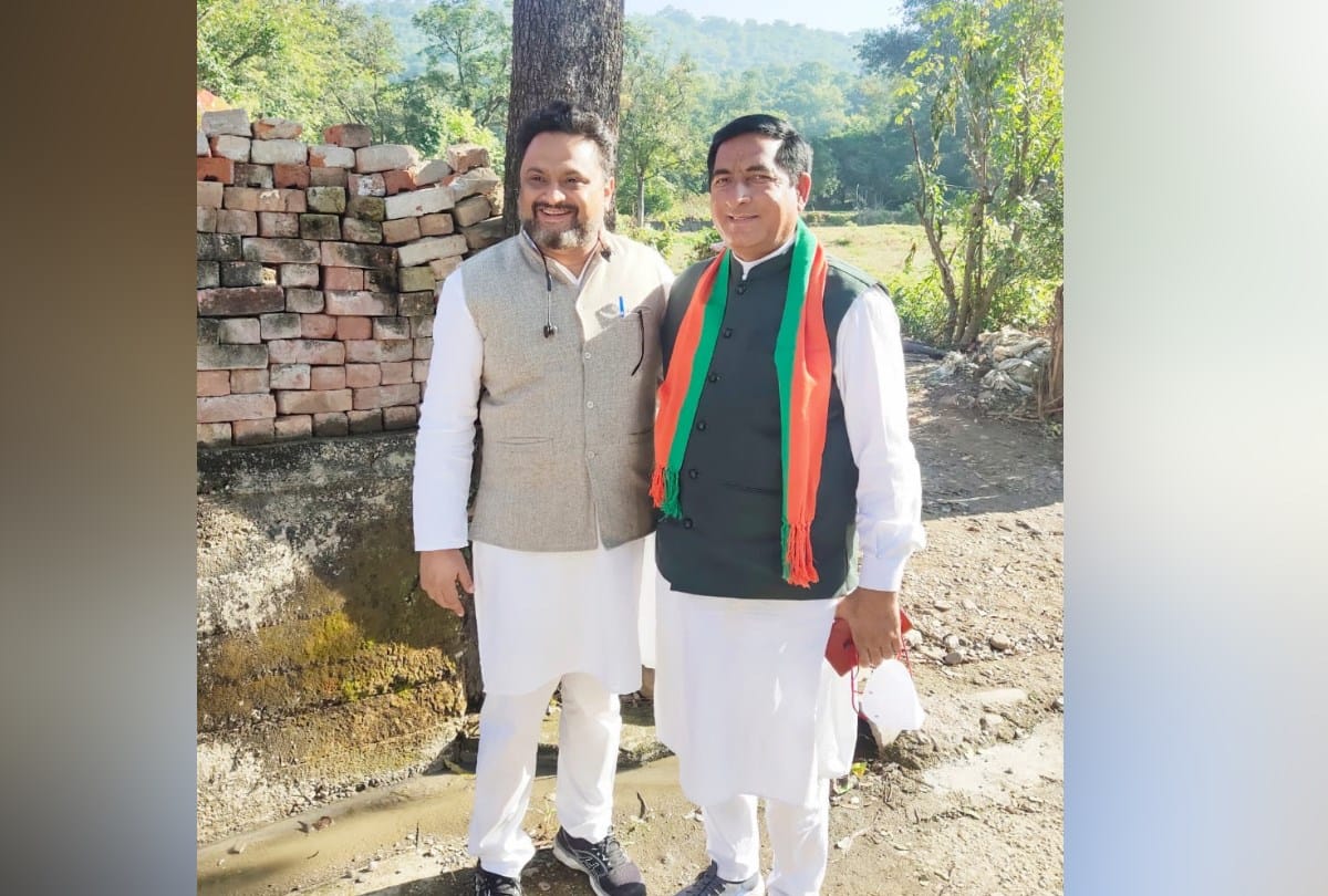 By election voting in himachal Cm Jairam Thakur Cast Vote With Family In Murhaag Mandi Himachal Pradesh