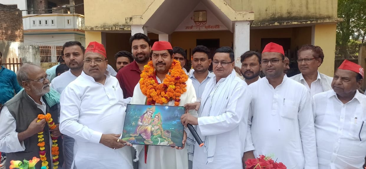 Hathras: Teach BJP a lesson in elections: Valmiki