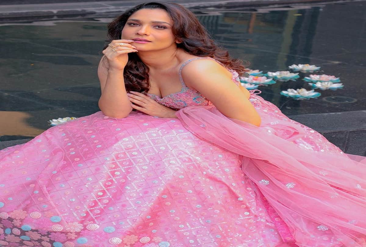 ankita lokhande shares photos in pink lehenga