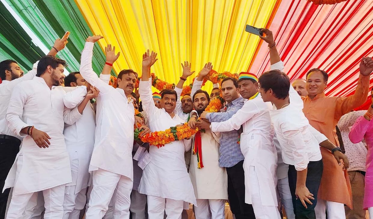shivpal sing public meeting