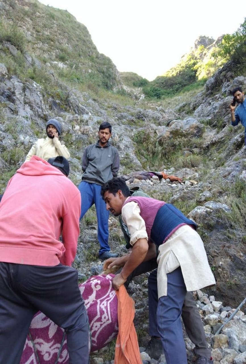 Uttarakhand Accident: bolero fell in gorge at chakrata, 13 died, ground zero photos