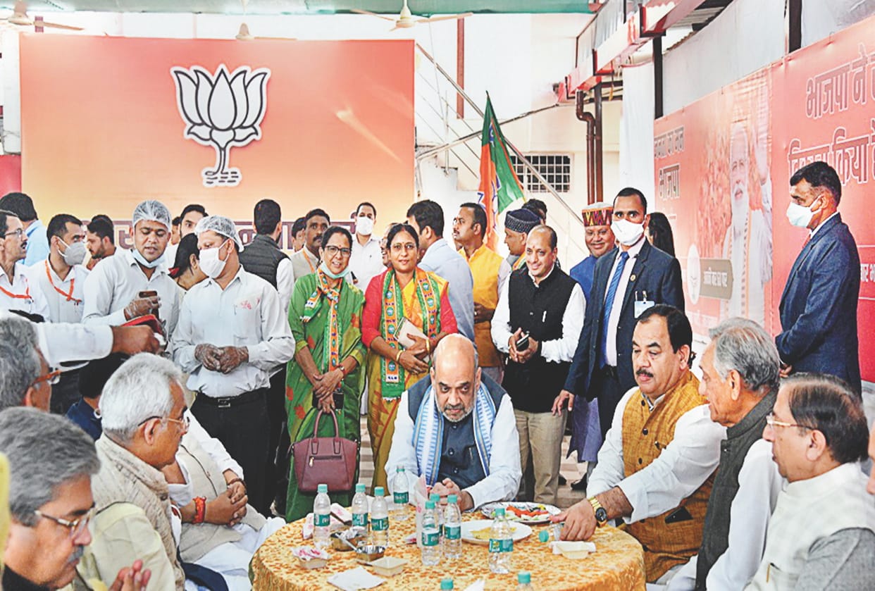 amit shah dehradun visit: Amit Shah discussed at lunch, called Satpal Maharaj, Vijay Bahuguna and Harak Singh Rawat from home