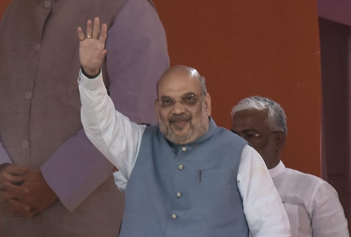 Amit Shah discussed about 2022 UP election with party leaders.