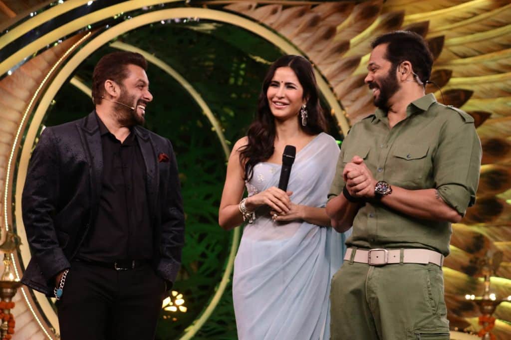 Bigg Boss 15: Katrina Kaif accuses Salman Khan of arriving late on sets everytime, latter performs one hand push-ups on her demand