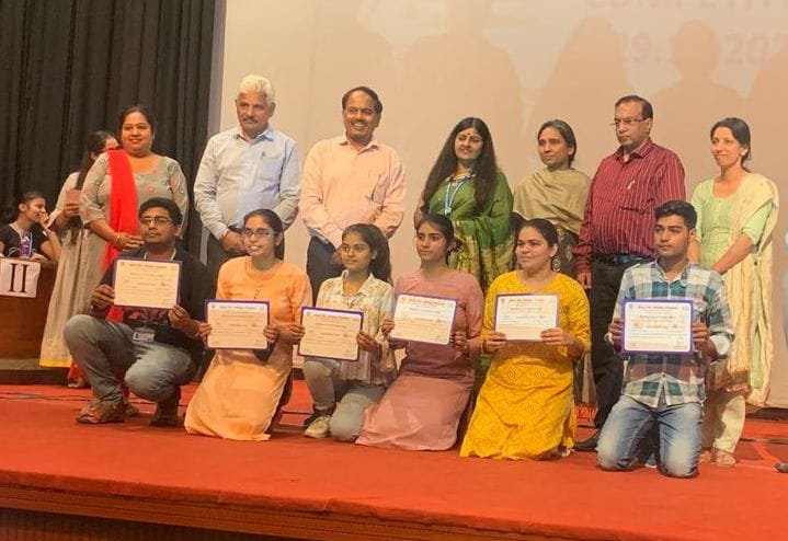 Both the teams of IB College excelled in Science Quiz