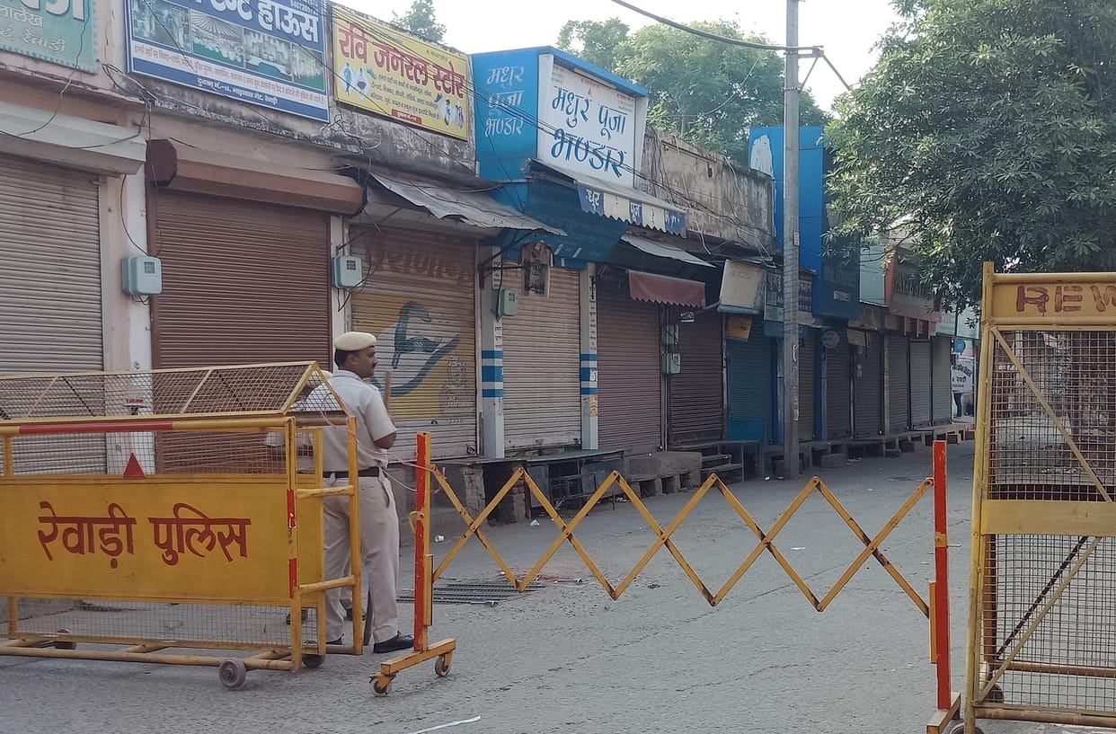 Traders met the Deputy Commissioner regarding the demand to open the market during the examination