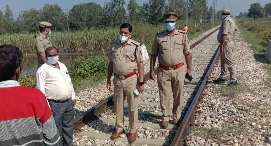 Dead body of youth found under suspicious circumstances on railway track