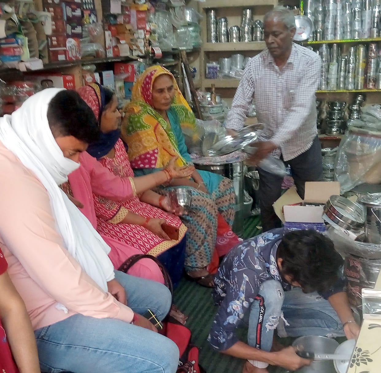 On Dhanteras, the utensils industry expects a turnover of more than 50 lakhs