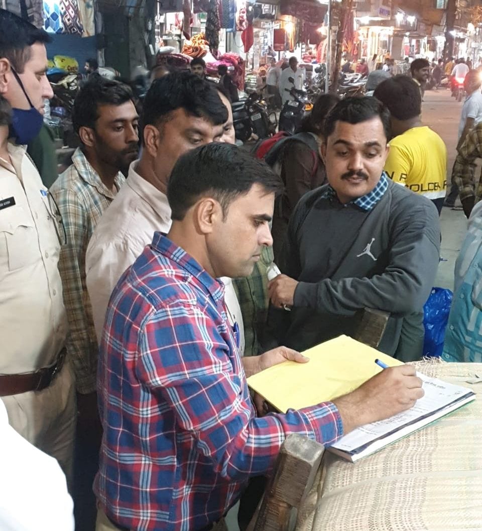 Corporation again strict, eight challans deducted at night