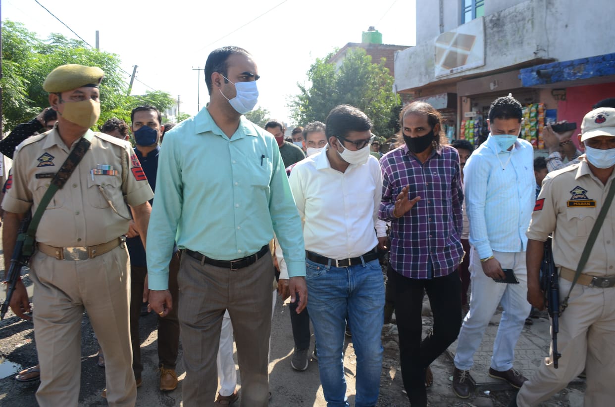 DC visited the dengue affected Govindsar village