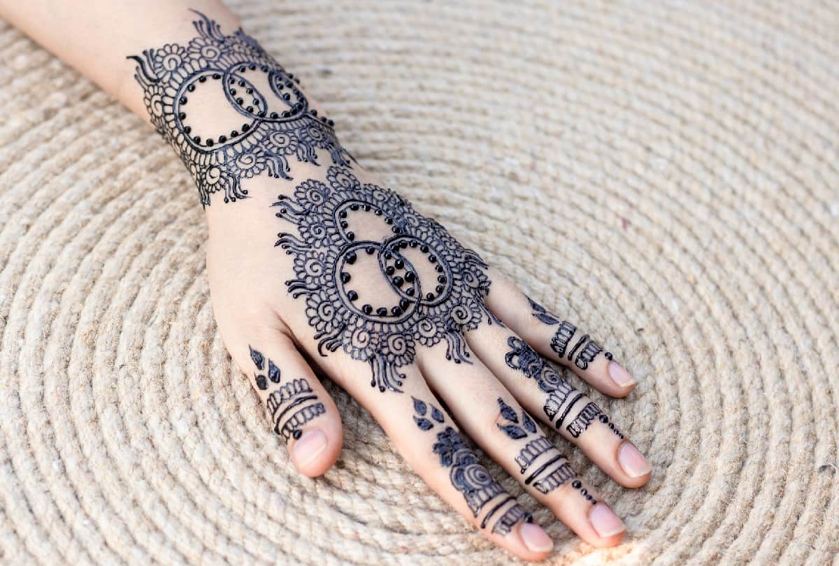 bhai dooj 2021 easy mehndi design for sisters