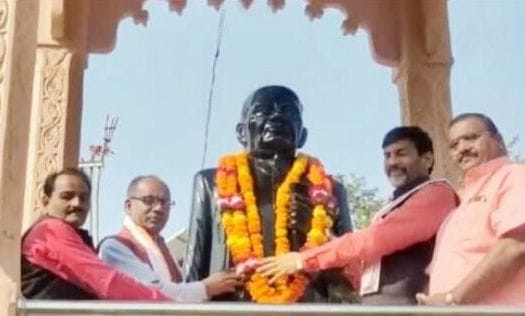Sardar Patel's birth anniversary celebrated in a traditional way