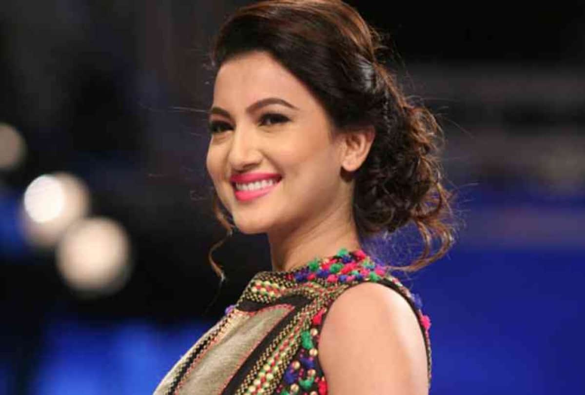 Gauahar Khan has slammed and threatened fans of Umar Riaz with a police complaint for cyberbullying her
