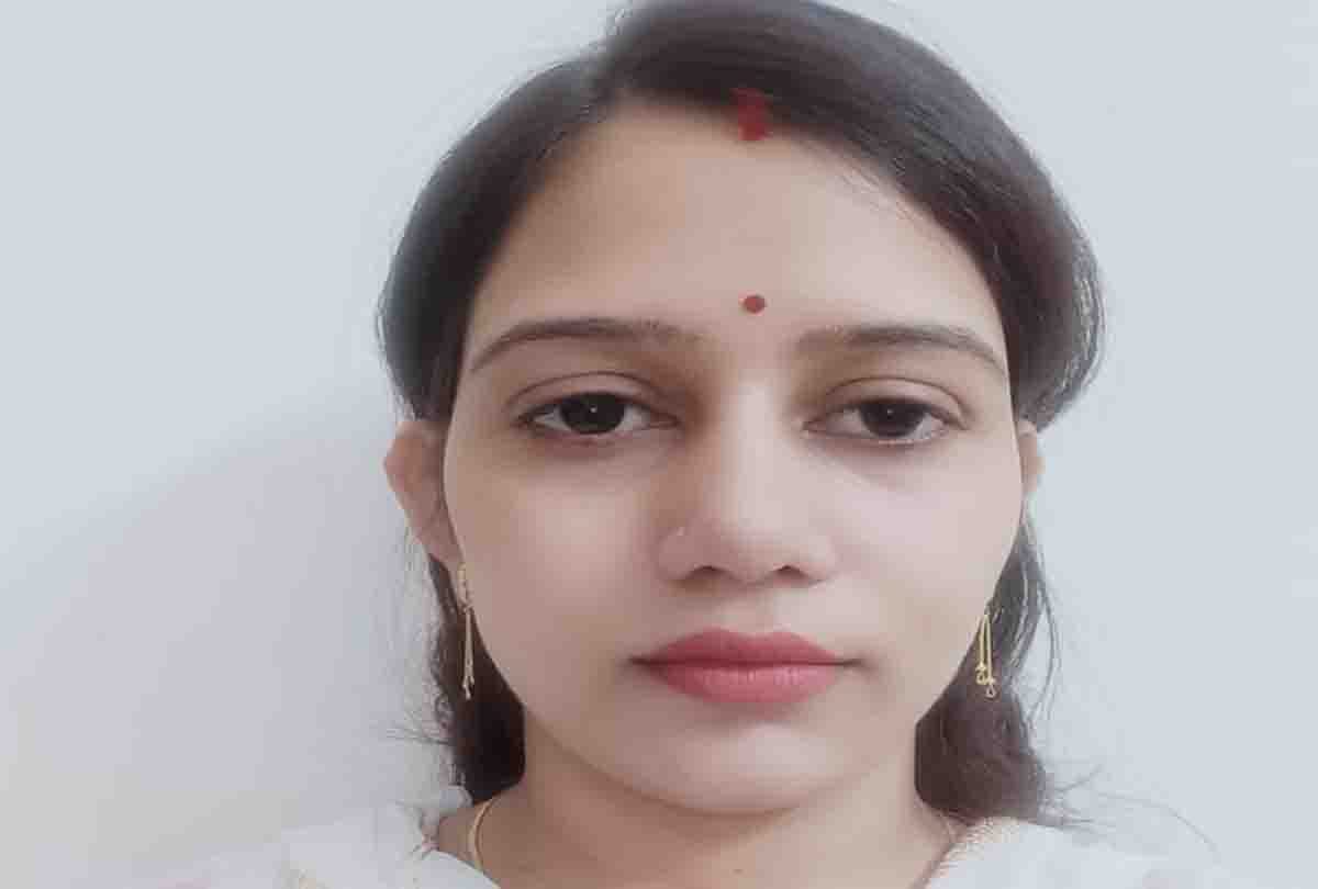 pgt up result, Akanksha got first place in the state in PGT