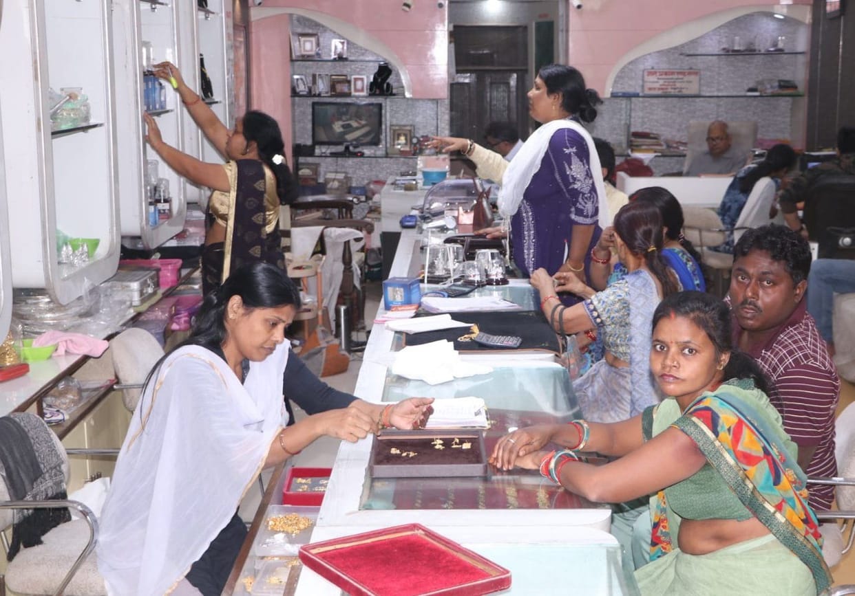 Market will be punished for Dhanteras, today there will be rain