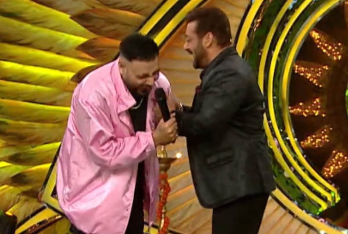 Bigg boss 15 akasa singh eliminated from the show during weekend ka var episode
